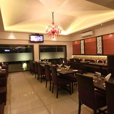 Hotel Executive Inn Taloje Budrukh Zewnętrze zdjęcie